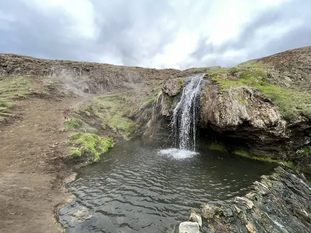 Laugavallalaug