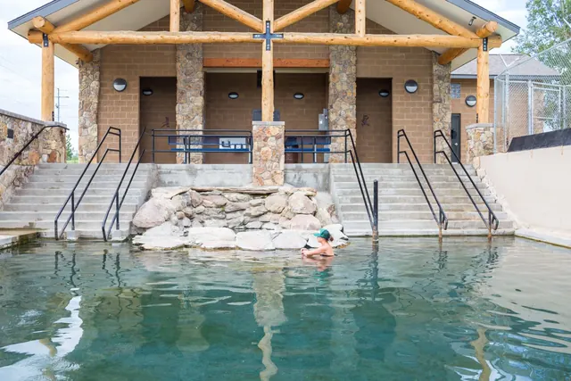 Saratoga Hobo Hot Pool
