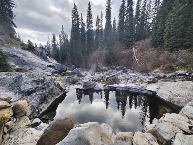 Dewar Creek Hot Springs
