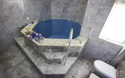 Private bathing tub at Basaranlar thermal resort; check room and admission inclusions — Gazligol Thermal Springs