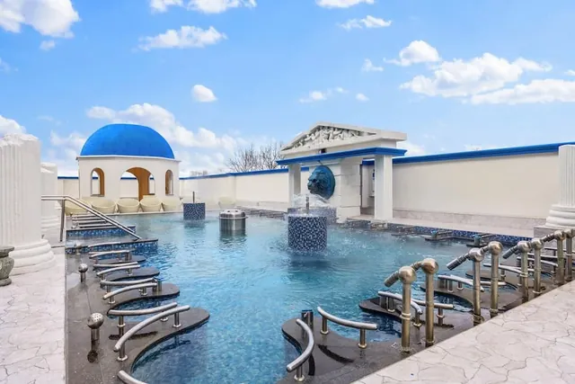 Spa Castle