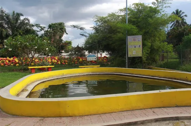 Dusun Tua Hot Spring