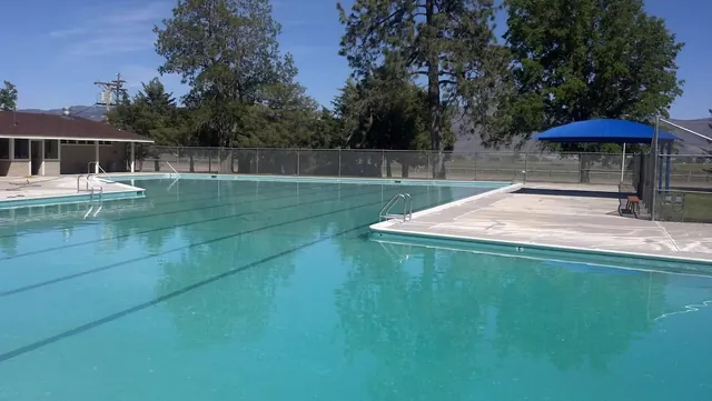 Outdoor hot spring pool at bowers mansion hot springs nevada