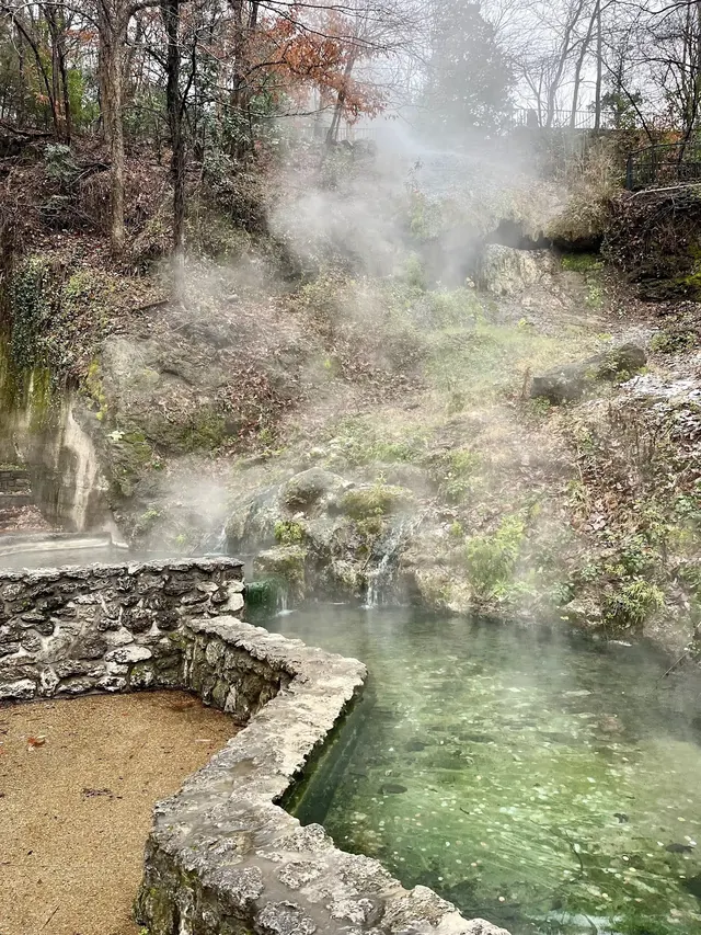 Dripping Spring (Hot), Arkansas.