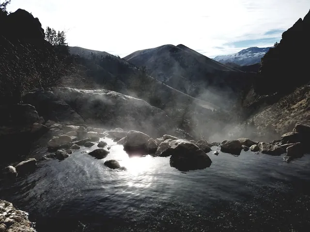 Goldbug Hotsprings (25920309937)