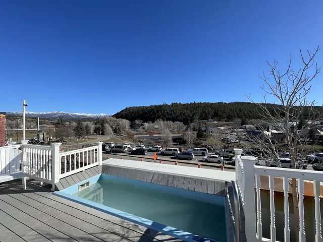 Overlook Hot Springs Spa