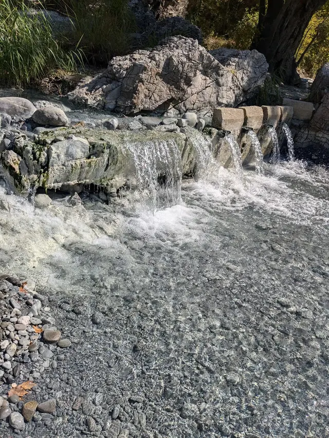 Sarandoporo Thermal Springs