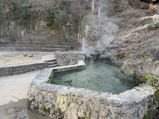 Dripping Spring (Hot)