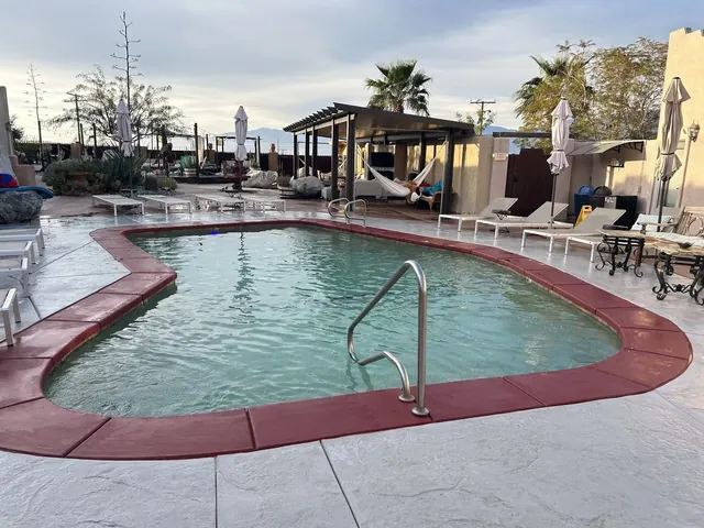 Mi Kasa Hot Springs