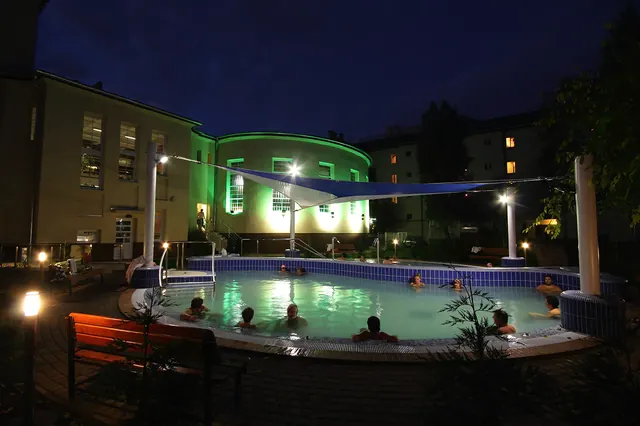Dandar Thermal Bath