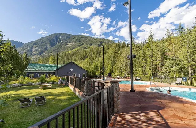 Crazy Creek Hot Springs