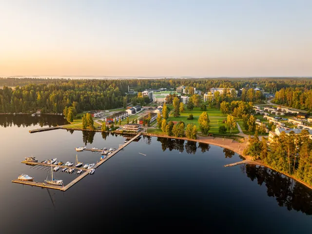 Aerial view of the lakeside resort — Holiday Club Saimaan Rauha Water Park & Day Spa