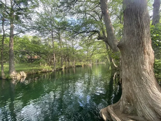 Blue Hole Regional Park, Texas.