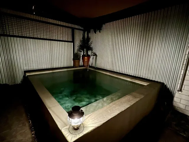 Hoosier Hot Springs and Inn