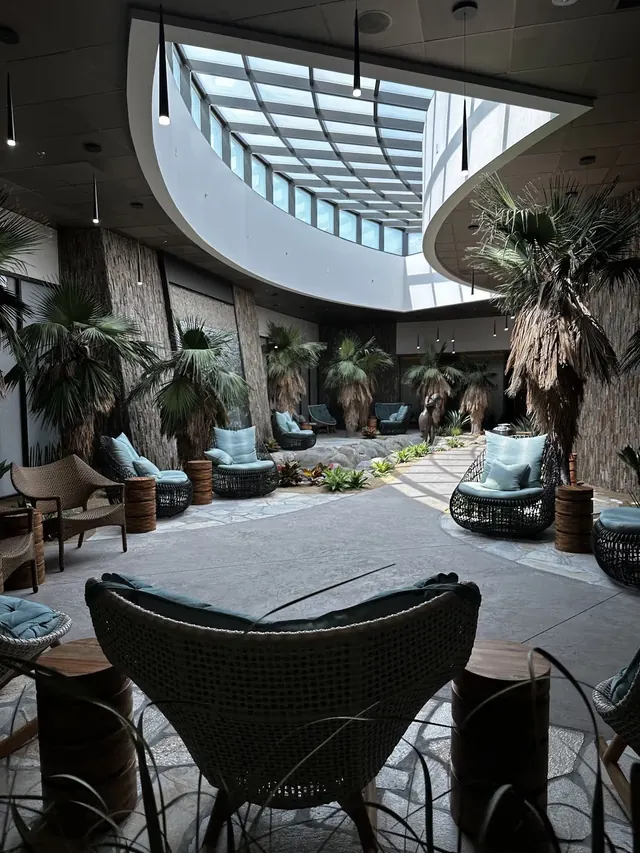 The Spa at Séc-he, California.