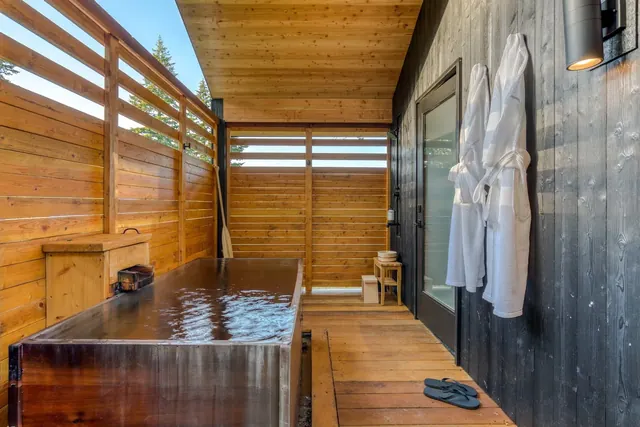 Tenzen Springs and Cabins