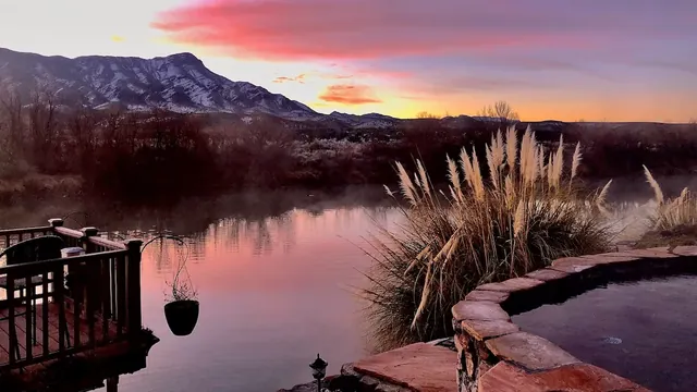 Riverbend Hot Springs