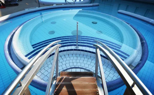 Circular thermal pool — Saliris Thermal and Spa