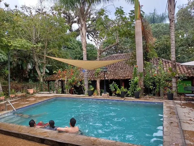 Termales de Alicante, El Salvador.