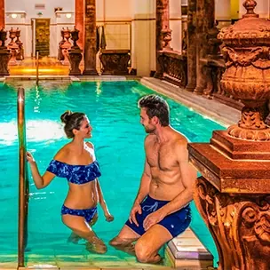 Indoor thermal bathing pool — Pesterzsebet Iodine-Salt Thermal Bath