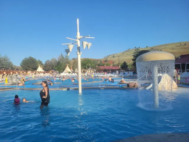 Kah-Nee-Ta Hot Springs