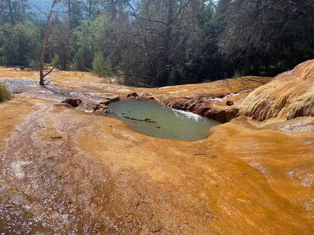 Pinkerton Hot Springs