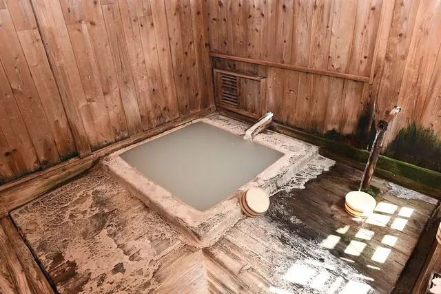 Tsurunoyu Onsen, Japan.